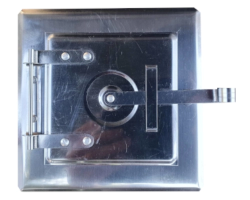 Ușă din inox 140x140 mm.